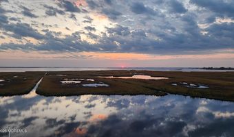 265 Cypress Dr, Bayville, NJ 08721
