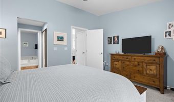 84 Cardinal Dr, North Kingstown, RI 02852