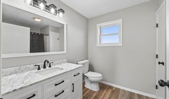 2027 40th Ave, Alden, WI 54020