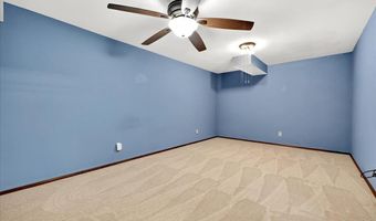 740 Woodside Trails Dr 103, Ballwin, MO 63021