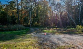 3 Back Rd, Abbot, ME 04406