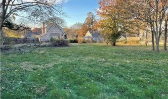 7814 E 86th St, Raytown, MO 64138