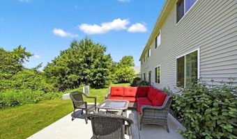 1183 Kingsmill Dr, Algonquin, IL 60102