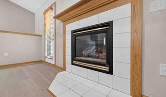 626 Samuel Dr, Madison, WI 53717