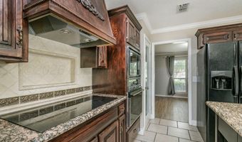 6701 BLACKSMITH Ln, Amarillo, TX 79109