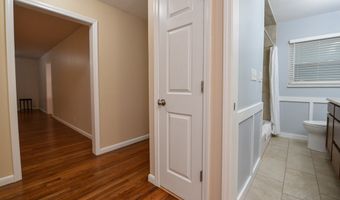 11 Shadow Ln, Apalachicola, FL 32320