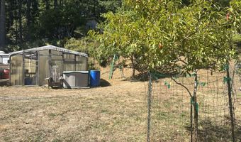 17301 Canyon Dr, Brookings, OR 97415