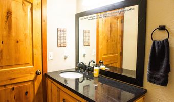 893 W FOOTHILL Dr, Apple Valley, UT 84737