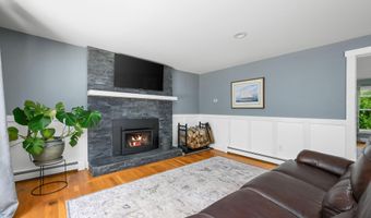 284 Bragg's Ln, Barnstable, MA 02630