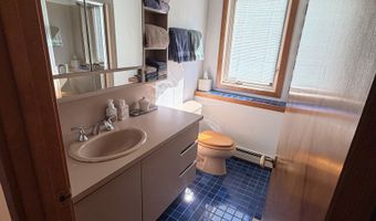 86 Washburn Rd, Canton, CT 06019