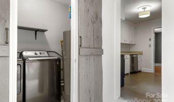 4132 Greenhaven Ln, Charlotte, NC 28205