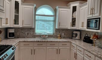 309 HICKMAN Ln, Angleton, TX 77515