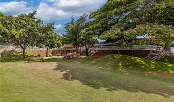 545 Mananai Pl 28R, Honolulu, HI 96818