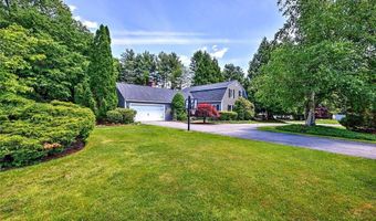 15 Sylvia Ln, Lincoln, RI 02865