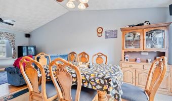 80 TOMAHAWK Trl, Cranston, RI 02921