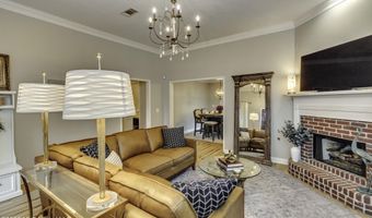 317 Greensboro Dr, Brandon, MS 39047