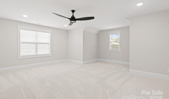 6906 Providence Ln W, Charlotte, NC 28226