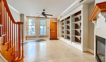 706 S BOND St, Baltimore, MD 21231