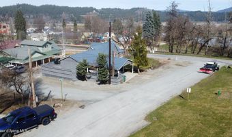 7042 Oak St, Bonners Ferry, ID 83805