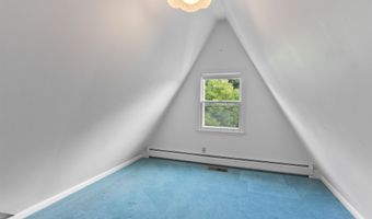 37 Bilodeau Ct, Burlington, VT 05401