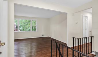 5133 RED FOX Dr, Annandale, VA 22003