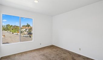 6890 E Georgetown Cir, Anaheim, CA 92807