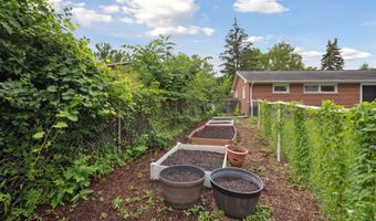 2010 Brampton Ct Ct, Ann Arbor, MI 48103