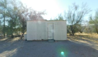 42770 Winema Dr, Bouse, AZ 85325