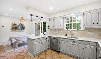 4206 Wembleton Dr, Allison Park, PA 15101