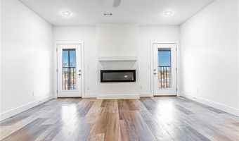 2717 SW Livingston Sq, Bentonville, AR 72713