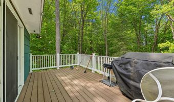 10 Ridgewood Dr, Augusta, ME 04330