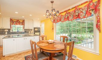 90 Manville Ave, Barnwell, SC 29812