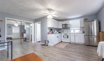40 Cedar St, Johnston, RI 02919