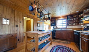 57 Darling Ln, Barnet, VT 05821