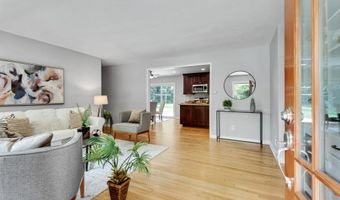 3012 Delcourt Dr, Decatur, GA 30033