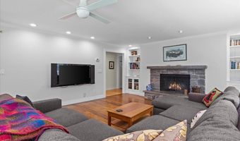 240 S Cove Rd, Burlington, VT 05401