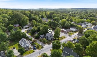 81 Main St, Raymond, NH 03077