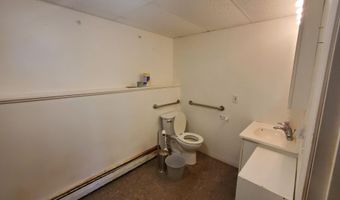 41 Dana Dr, Bangor, ME 04401