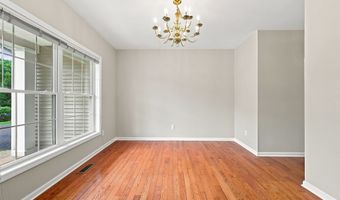 63 Meadow Brook Rd, Brookfield, CT 06804