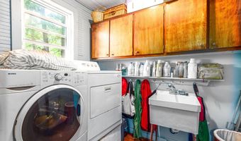 22 Courtyard Cir, Alton, NH 03810