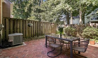3333 BRECKENRIDGE Ct, Annandale, VA 22003