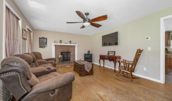3 Holly Ln, Brookfield, NH 03872