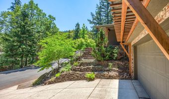 1037 Pinecrest Ter, Ashland, OR 97520