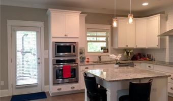 1861 MOYLE Ln, Auburn, AL 36830