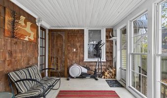 227 High St, Belfast, ME 04915