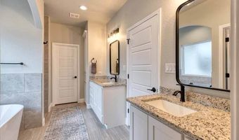 164 Crescent Rdg, Adkins, TX 78101