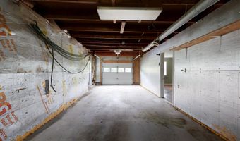 445 W River Rd, Augusta, ME 04330