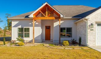 1165 Duke Dr, Bauxite, AR 72011