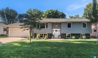 1212 E Cedar St, Brandon, SD 57005