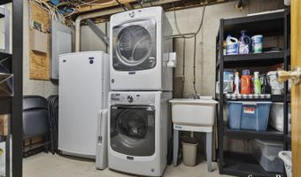 86 Carl Dr NE, Ada, MI 49301